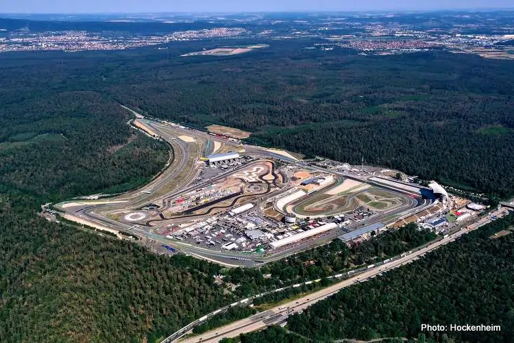 Circuit d'hockenheim - Roulage moto